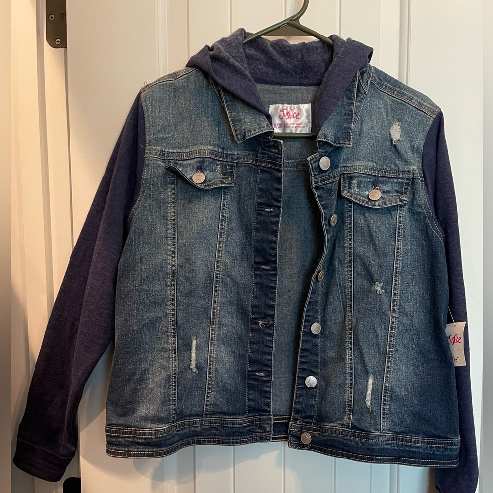 NWT/ GIRLS-(Juniors) Hooded Jean Jacket/ Sleeves & Hood are sweatshirt material